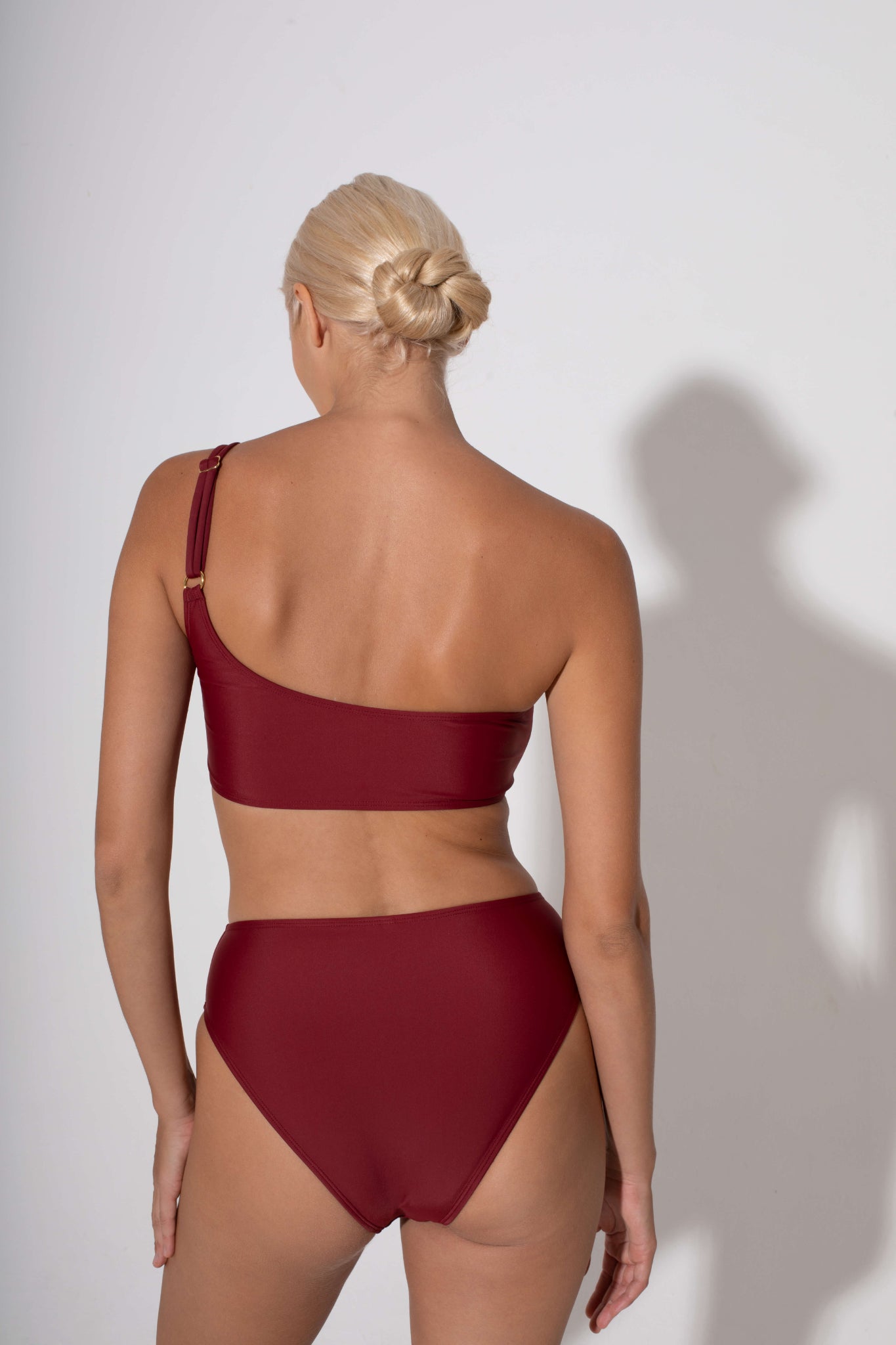 Comfortable one shoulder bra For High-Performance 